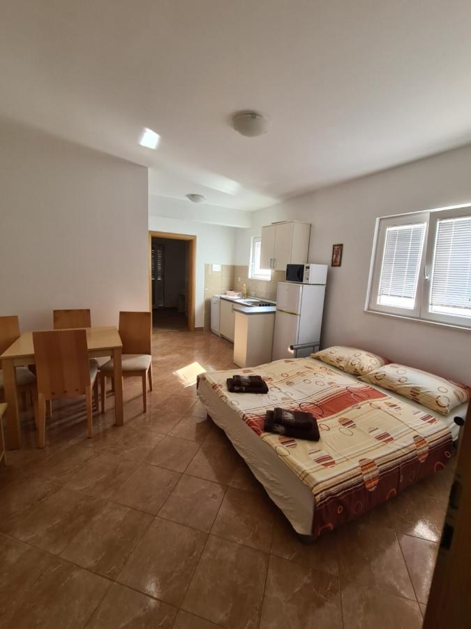Apartments Mediteraneo Klek Bagian luar foto