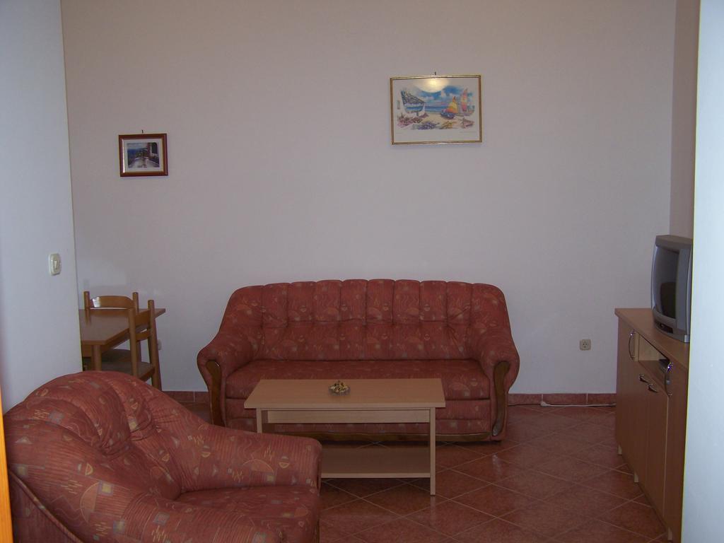 Apartments Mediteraneo Klek Bagian luar foto